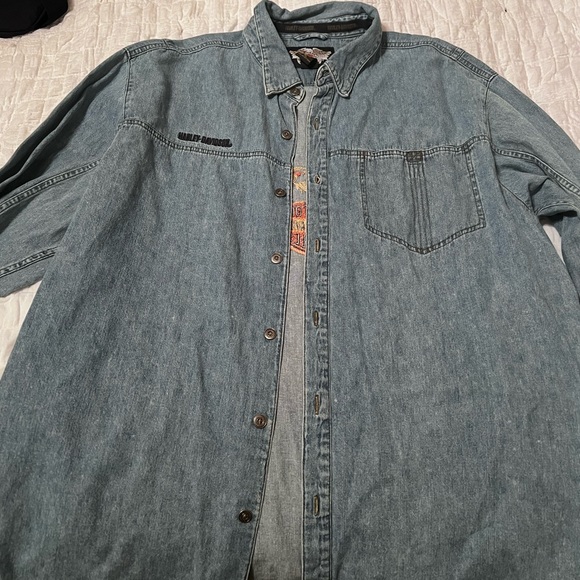 Harley Davidson Denim Button up - Picture 2 of 7